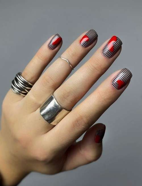 Manucure pour ongles carrés courts : l'actualité mode 2025-2026