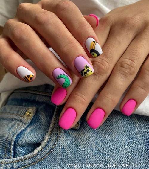 Manucure ultra tendance avec imprimé animal : nouveautés 2026, photos