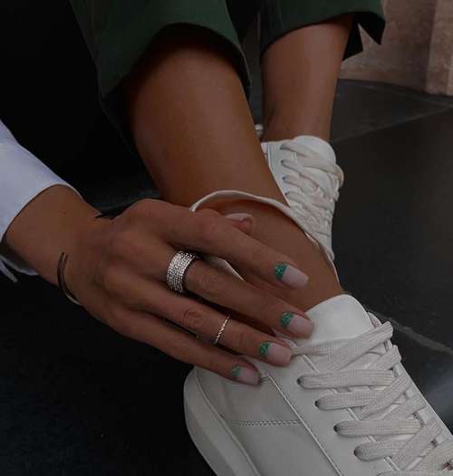 Manucure d'automne 2026 pour ongles courts: photos, tendances du design