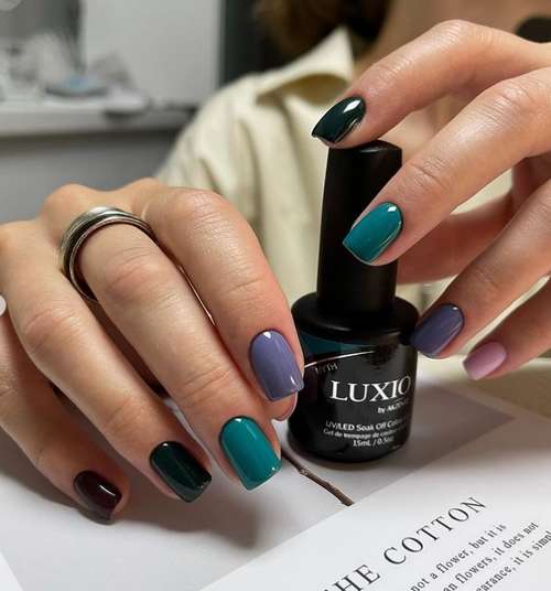 Manucure d'automne 2026 pour ongles courts: photos, tendances du design
