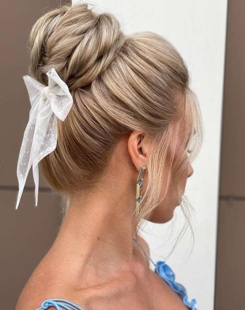 Coiffures pour cheveux mi-longs pour filles: tendances 2026, photos, actualités