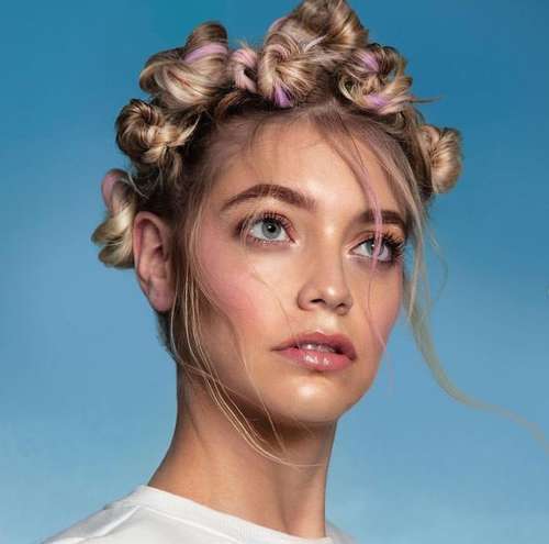 Coiffures pour cheveux mi-longs pour filles: tendances 2026, photos, actualités