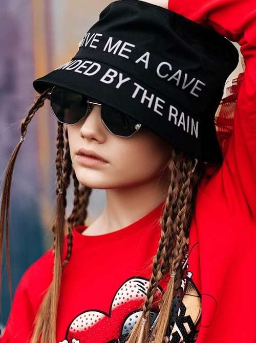 Coiffures pour cheveux mi-longs pour filles: tendances 2026, photos, actualités