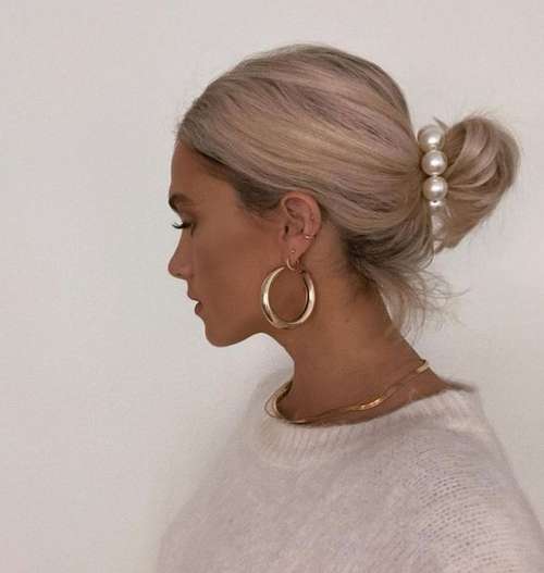 Coiffures pour cheveux mi-longs pour filles: tendances 2026, photos, actualités