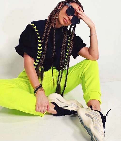 Coiffures pour cheveux mi-longs pour filles: tendances 2026, photos, actualités