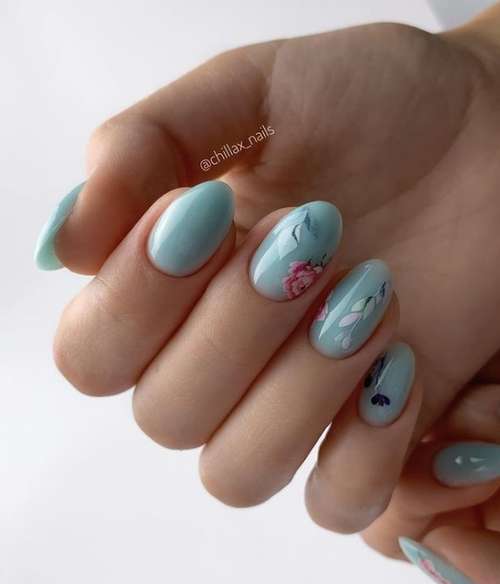 Bases de camouflage colorées: nouvelle manucure 2026, photo