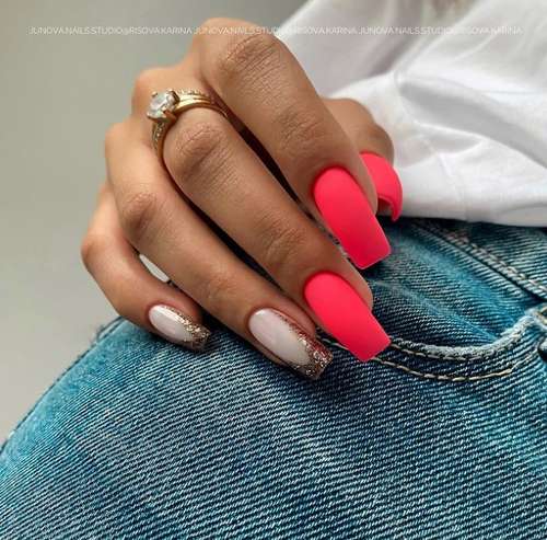 Bases de camouflage colorées: nouvelle manucure 2026, photo