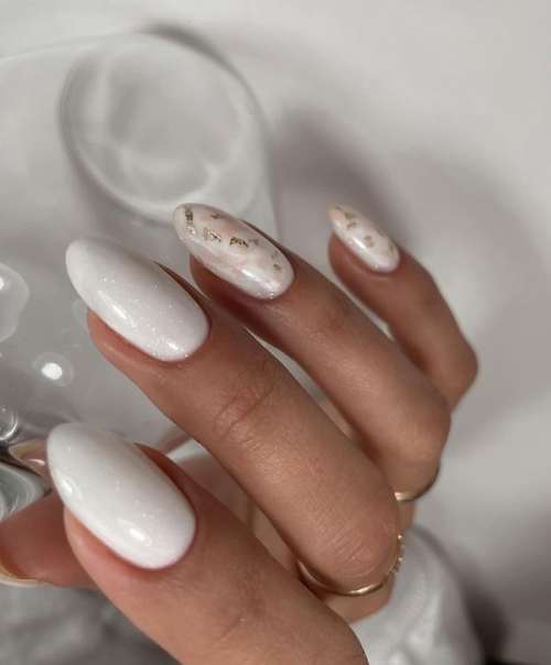 Bases de camouflage colorées: nouvelle manucure 2026, photo