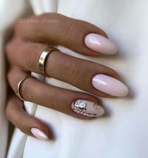 Bases de camouflage colorées: nouvelle manucure 2026, photo