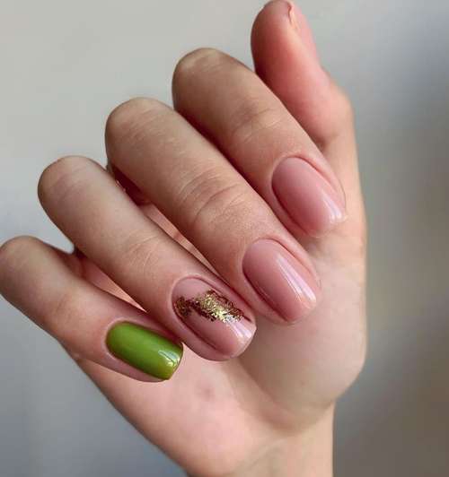 Bases de camouflage colorées: nouvelle manucure 2026, photo