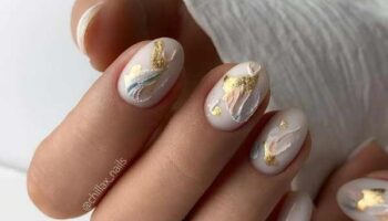 Coups d'ongles photo