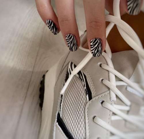 Manucure Zebra 2026: photo, nouveau design spectaculaire