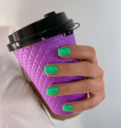 Manucure d'automne vert solide