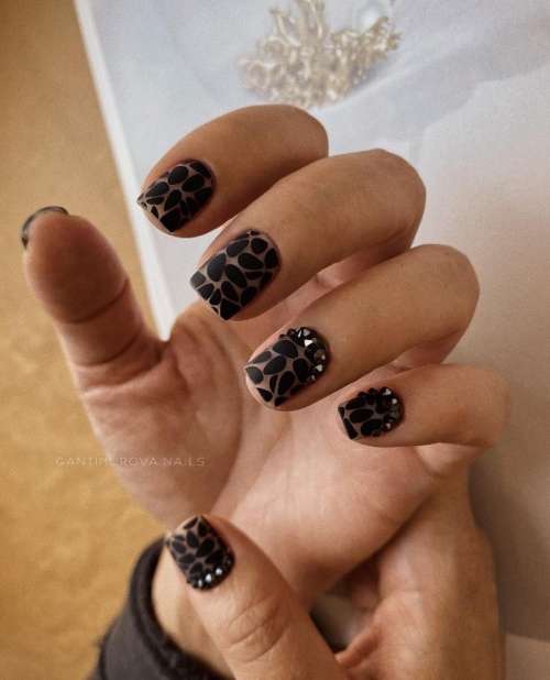 Nail design d'automne 2026: belles nouveautés, photos