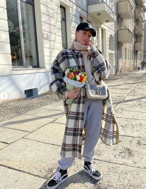 Chemise oversize 2026 : tendances, comment la porter, looks femme