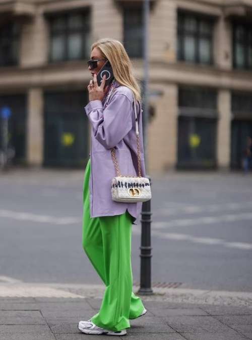 Chemise oversize 2026 : tendances, comment la porter, looks femme