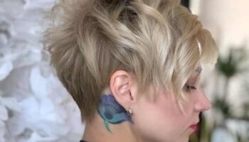 Coupes de cheveux de lutin photo