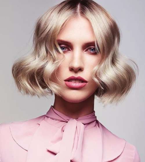 Coupes de cheveux à la mode 2026 pour cheveux bouclés: actualités, tendances, photos