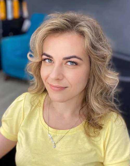 Coupes de cheveux à la mode 2026 pour cheveux bouclés: actualités, tendances, photos