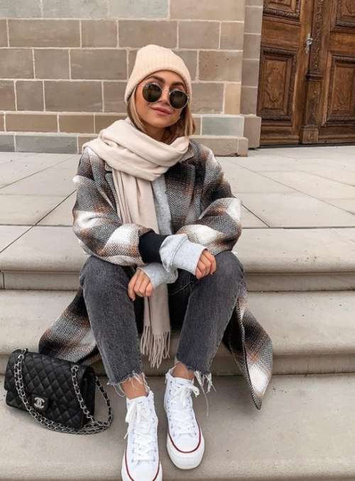 Chapeaux à la mode 2026: tendances, modèles féminins d'hiver, photos