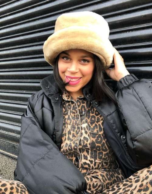 Chapeaux à la mode 2026: tendances, modèles féminins d'hiver, photos