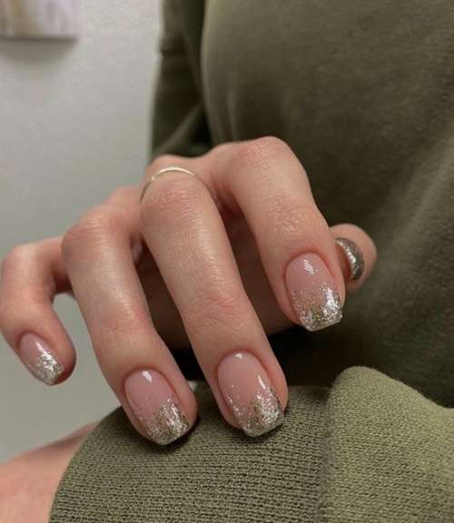 Nouvel An français 2026 : manucure à la rencontre de l'Année du Tigre d'Eau