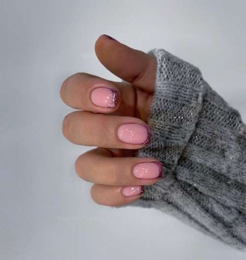 Nouvel An français 2026 : manucure à la rencontre de l'Année du Tigre d'Eau