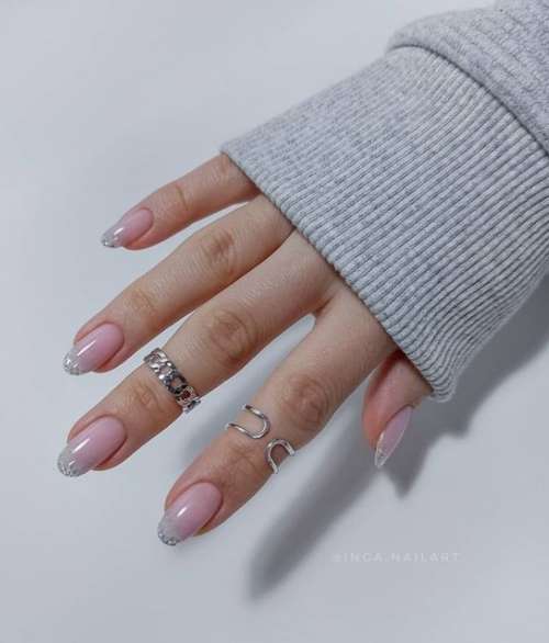 Nouvel An français 2026 : manucure à la rencontre de l'Année du Tigre d'Eau