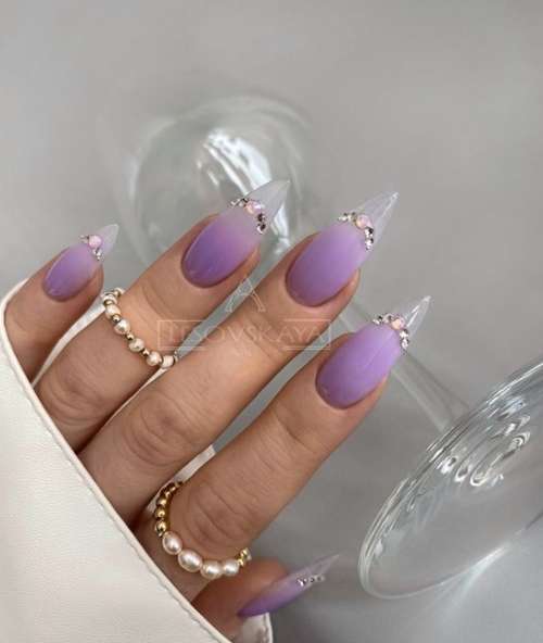 Nouvel An français 2026 : manucure à la rencontre de l'Année du Tigre d'Eau