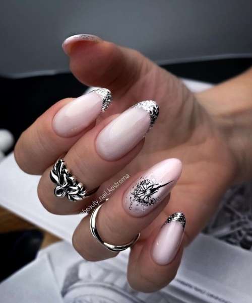 Nouvel An français 2026 : manucure à la rencontre de l'Année du Tigre d'Eau