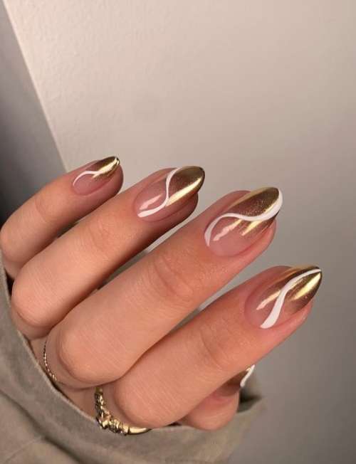 Nouvel An français 2026 : manucure à la rencontre de l'Année du Tigre d'Eau