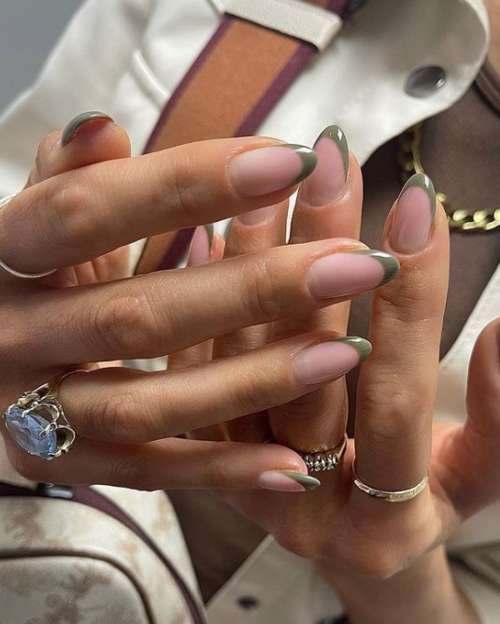 Nouvel An français 2026 : manucure à la rencontre de l'Année du Tigre d'Eau