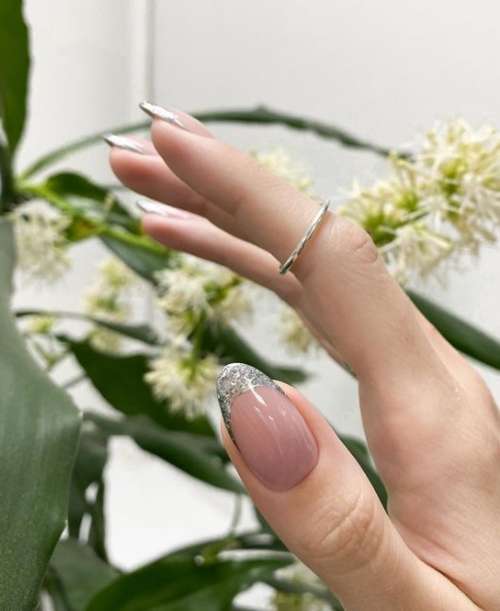 Nouvel An français 2026 : manucure à la rencontre de l'Année du Tigre d'Eau