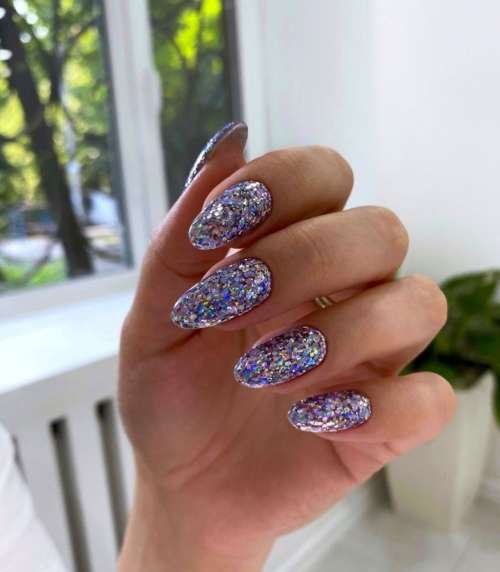 Manucure du nouvel an 2026