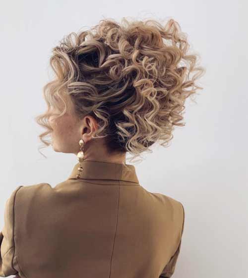 chignon frisé américain