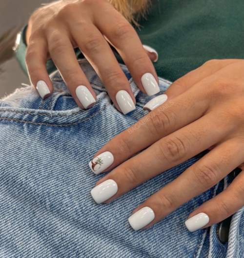 Manucure blanche pour ongles courts: nouveau design 2026, photo