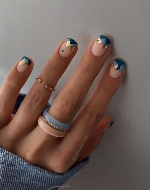 Manucure d'hiver ongles courts