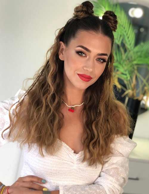 Cornes de coiffure pour la nouvelle année