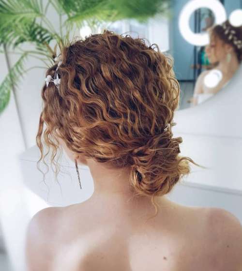 Coiffures pour la nouvelle année : nouveautés 2026, idées photos, tendances mode