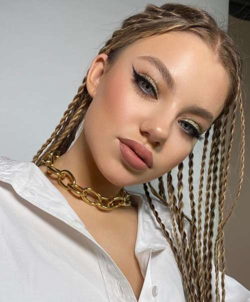 Coiffures pour la nouvelle année : nouveautés 2026, idées photos, tendances mode