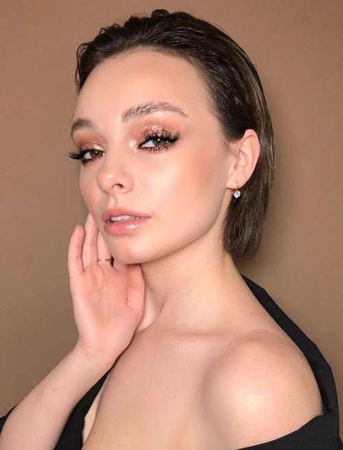 Coiffures pour la nouvelle année : nouveautés 2026, idées photos, tendances mode