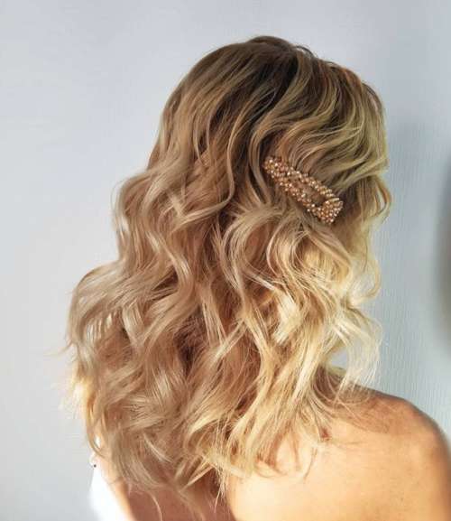 Coiffures pour la nouvelle année : nouveautés 2026, idées photos, tendances mode