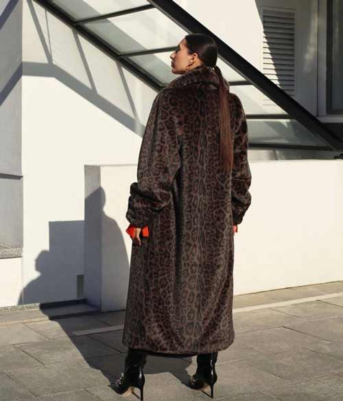 Manteau de fourrure artificielle