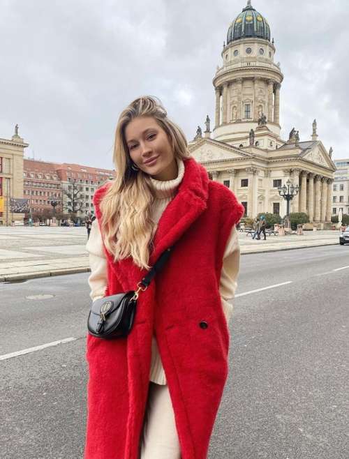 Manteau éco-fourrure 2026 : tendances, couleurs, mannequins, photos