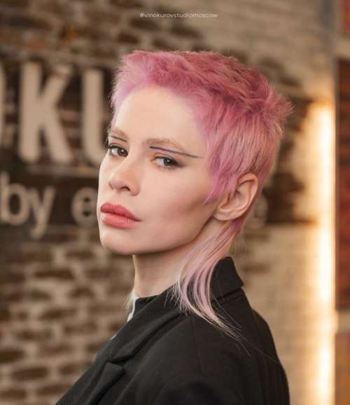 Maillet avec une frange courte